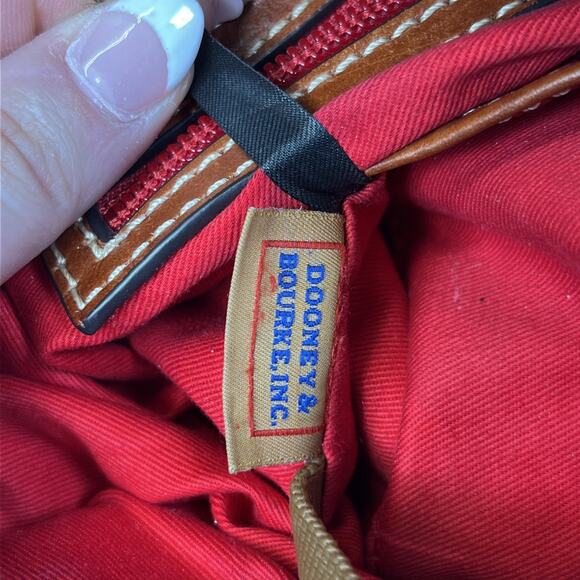 Dooney & Bourke Wexford Hobo Shoulder Bag Large Tan Pebbled Leather & Camel Brwn - Picture 12 of 16